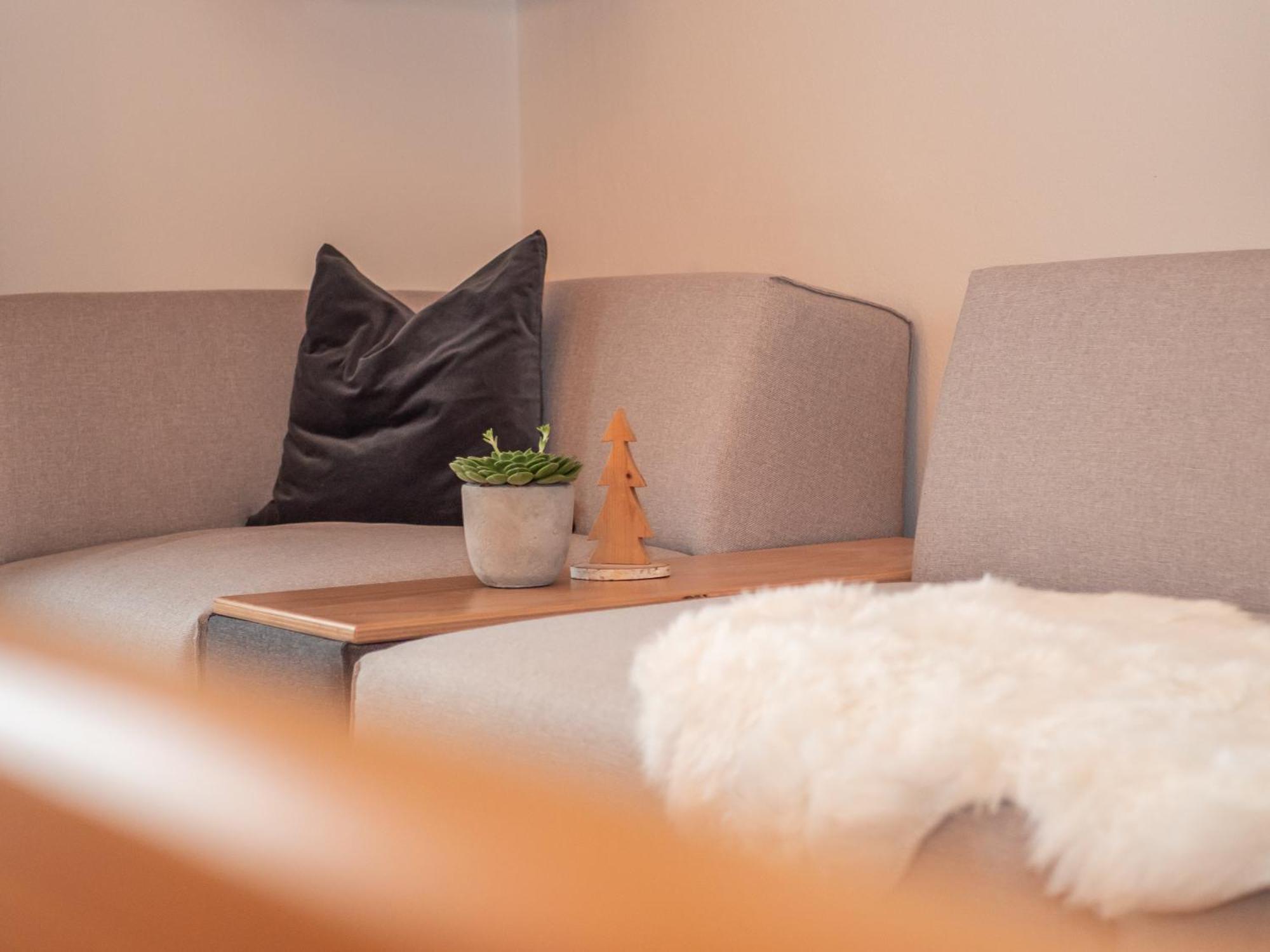 Haus Becken Hotel Sankt Jakob in Defereggen Bagian luar foto