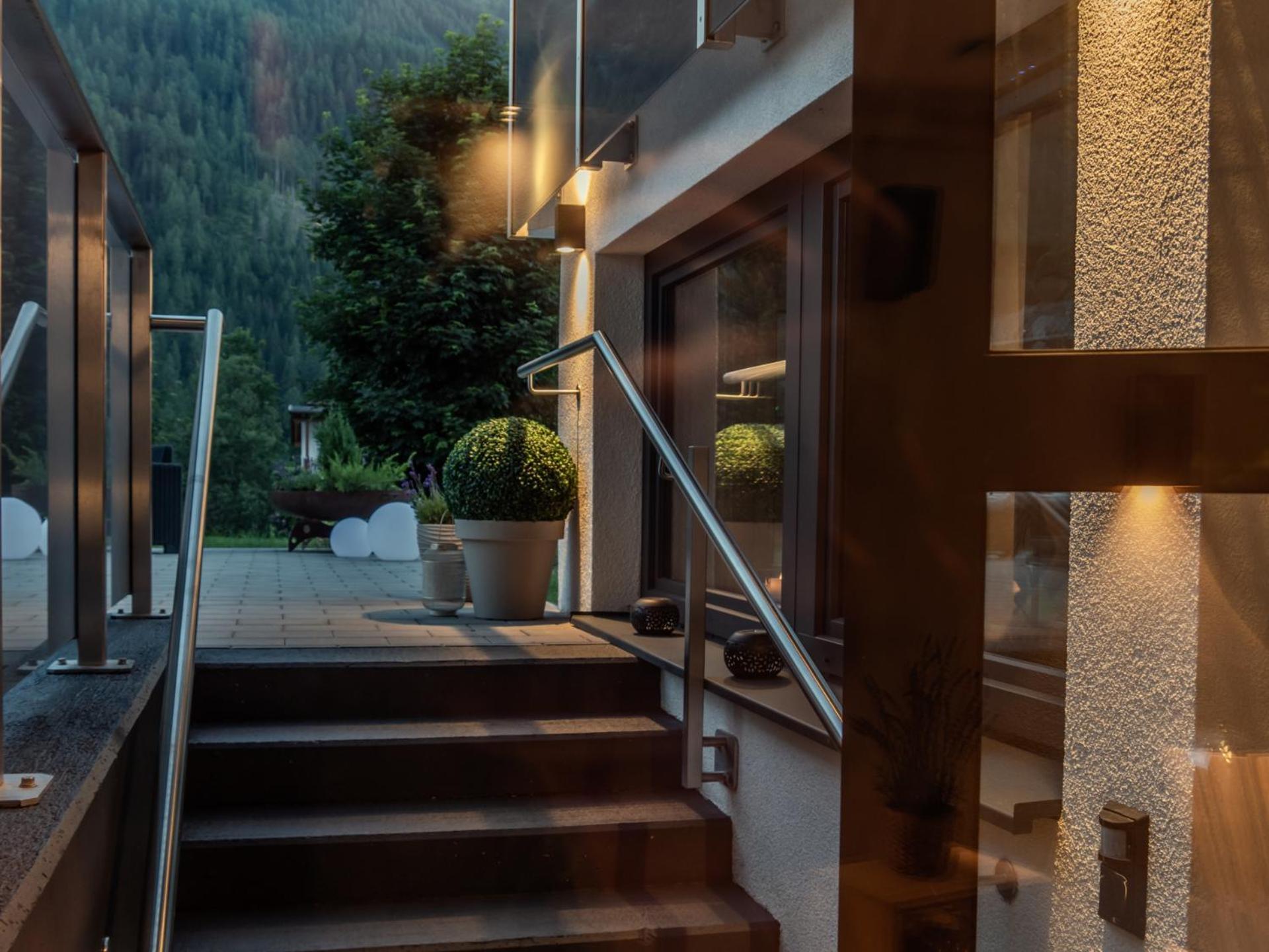 Haus Becken Hotel Sankt Jakob in Defereggen Bagian luar foto